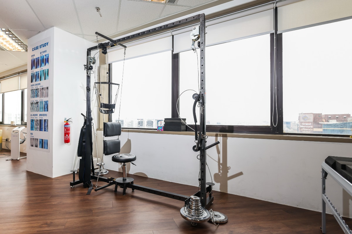 posture-remodeling-traction